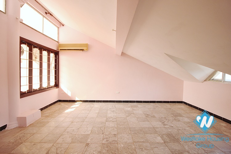 Renovated 4 beds house with lake view for rent in Tu Hoa area, Tay Ho